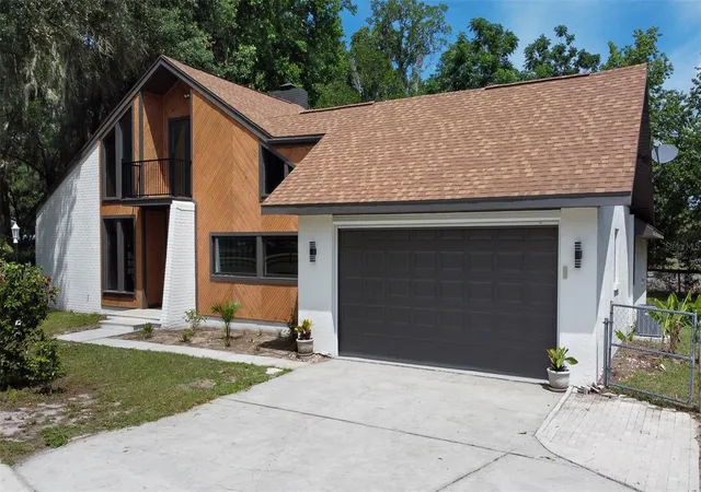 2nd image of 507 E Hwy 318, Citra, FL 32113 | MLS# OM725223