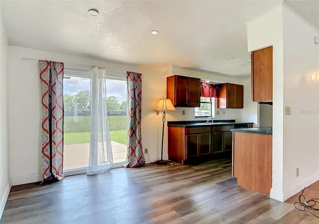 Photo 3 of Manufactured home for sale at 943 Monroe Harbor Pl, Sanford, FL 32773 | MLS# O6410062 | Listing updated on 2026-08-20