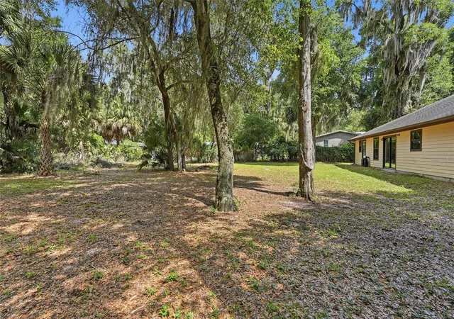 Homes for sale in Hawthorne, FL | 173 Little Orange Lake Dr, Hawthorne, FL 32640 | MLS# GC540538