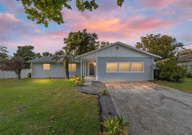 1st image of 3823 Se 9th Pl, Ocala, FL 34471 | MLS# OM725226