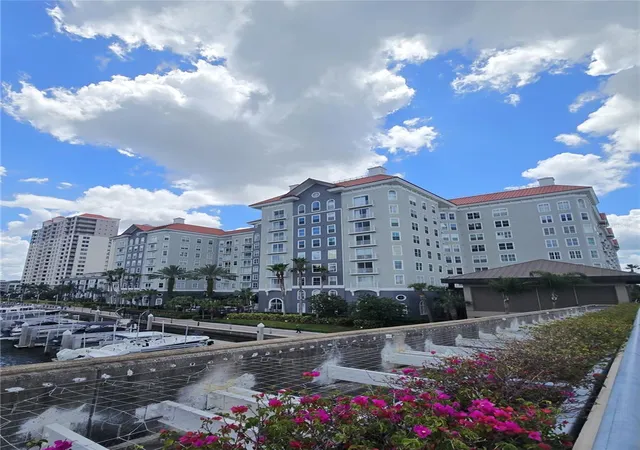 Homes for sale in Tampa, FL | 700 S Harbour Island Boulevard, Tampa, FL 33602 | Houzeo