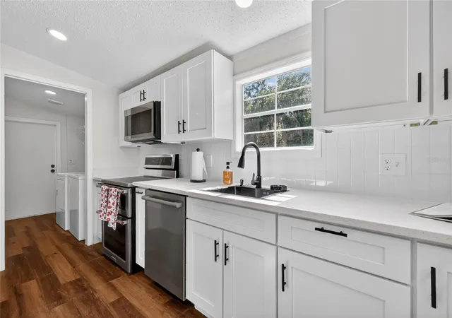 5th image of 3181 County Road 521B, Wildwood, FL 34785 | MLS# O6410102