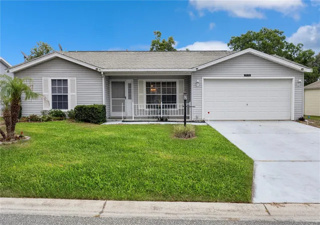 Photo 1 of Single family home for sale at 5030 El Destino Dr, Leesburg, FL 34748 | MLS# G5112760 | Listing updated on 2026-10-07