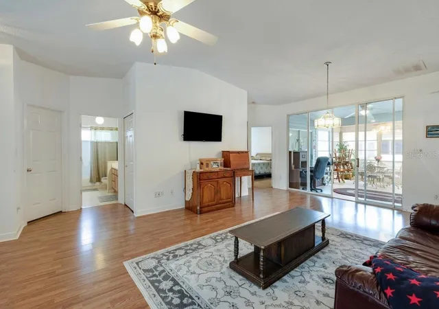 Photo 4 of Single family home for sale at 5030 El Destino Dr, Leesburg, FL 34748 | MLS# G5112760 | Listing updated on 2026-10-07