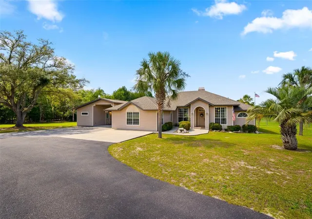 Homes for sale in Trenton, FL | 6739 Se 67th Ct, Trenton, FL 32693 | MLS# GC540542