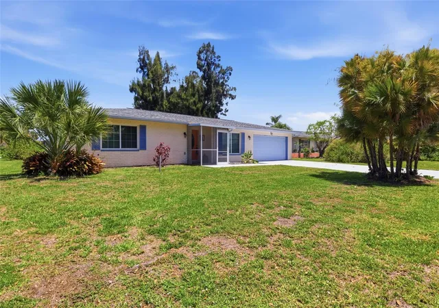 4th image of 52 Annapolis Ln, Rotonda West, FL 33947 | MLS# O6410119