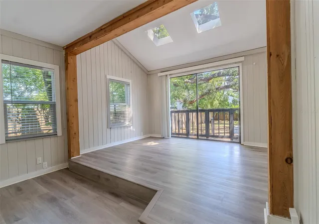 Homes for sale in Saint Petersburg, FL | 721 38Th Ave N, Saint Petersburg, FL 33704 | MLS# TB8511375