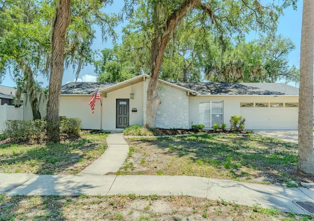 2nd image of 8018 W Pocahontas Ave, Tampa, FL 33615 | MLS# TB8511378