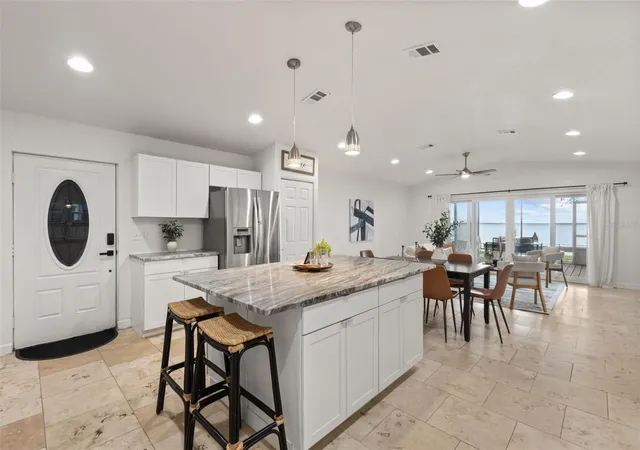 Photo 4 of Single family home for sale at 2462 Fort Ln Rd, Geneva, FL 32732 | MLS# O6410136 | Listing updated on 2026-10-05