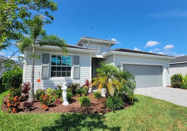 Photo 2 of Single family home for sale at 11177 Pinot Dr, Venice, FL 34293 | MLS# O6410141 | Listing updated on 2026-10-01