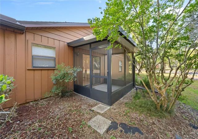 2nd image of 2701 Ne 10th St #101, Ocala, FL 34470 | MLS# OM725243