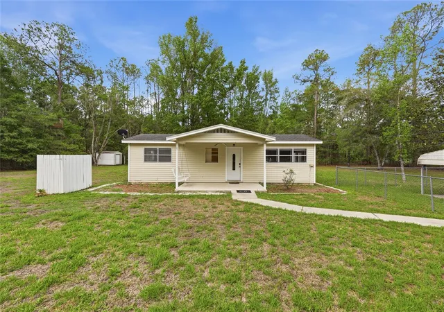 2nd image of 16913 Ne 77th Ln, Hawthorne, FL 32640 | MLS# GC540550