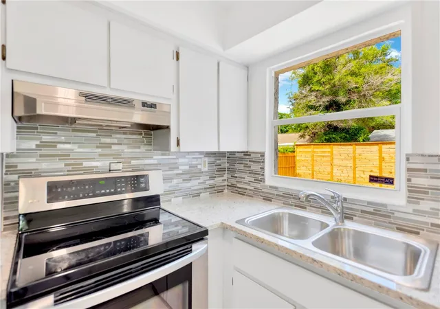 5th image of 1940 N Betty Ln, Clearwater, FL 33755 | MLS# TB8511403