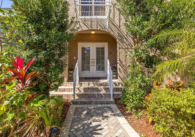 4th image of 7425 Terrace River Dr, Tampa, FL 33637 | MLS# TB8511405