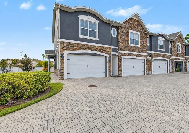 Townhouse for sale at 6921 Interbay Blvd #8, TAMPA, FL 33616 | MLS# TB8511415