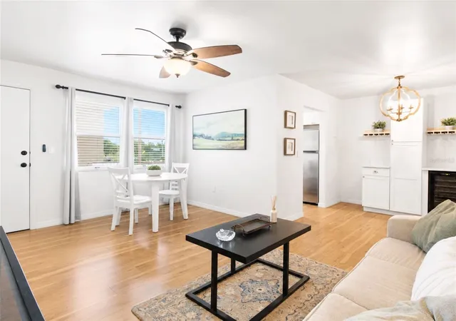 Listing Photo 5 - Condo for sale in building located at 4480 Ironwood Cir, Bradenton, FL 34209 - Unit #309A