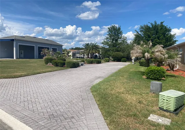 3rd image of 357 Travelers Dr, Polk City, FL 33868 | MLS# L4962134