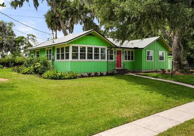 Photo 3 of Single family home for sale at 1338 Heim Rd, Mount Dora, FL 32757 | MLS# O6410176 | Listing updated on 2026-09-26