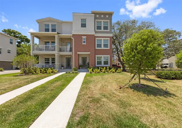 Homes for sale in Tampa, FL | 4511 S Manhattan Ave #17, Tampa, FL 33611 | MLS# TB8511449