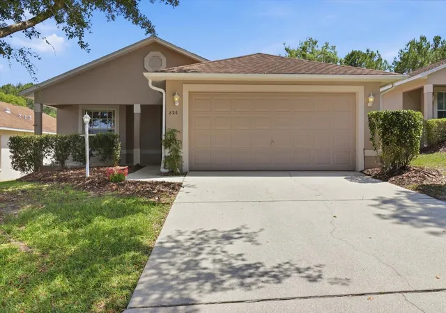 Photo 1 of Single family home for sale at 826 W Cockatiel Loop, Hernando, FL 34442 | MLS# OM725250 | Listing updated on 2026-05-23