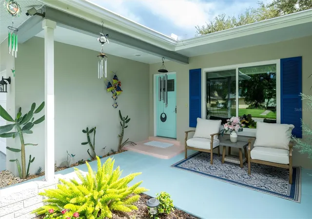 Photo 3 of Single family home for sale at 1472 Queen Anne Dr, Palm Harbor, FL 34684 | MLS# TB8511470 | Listing updated on 2026-08-23