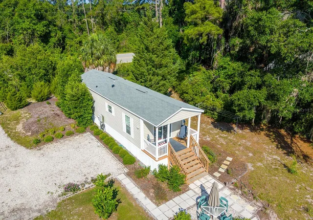 4th image of 588 S County Road 21, Hawthorne, FL 32640 | MLS# GC540559