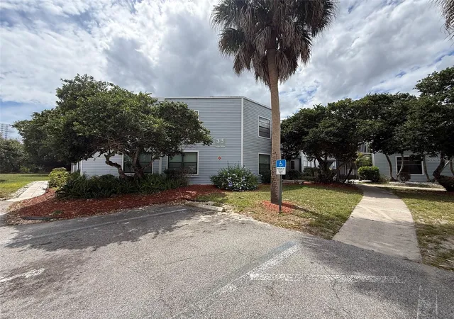 Homes for sale in Orlando, FL | 3940 Atrium Drive, Orlando, FL 32822 | Houzeo
