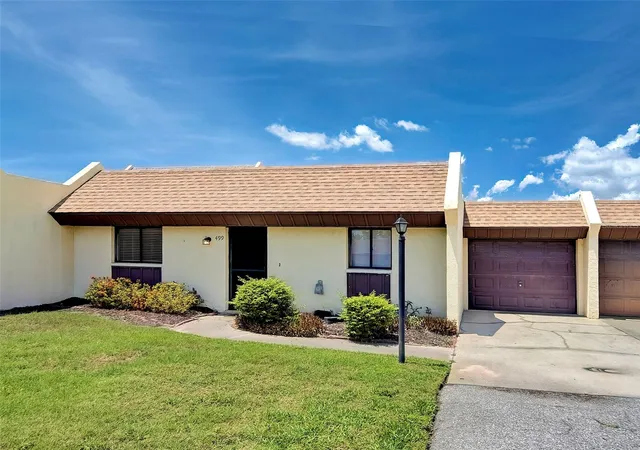 2nd image of 499 Albee Farm Rd #V11, Venice, FL 34285 | MLS# N6144452