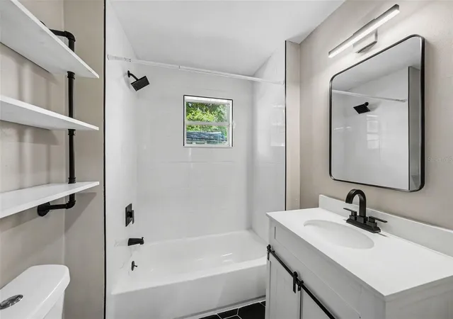 Photo 3 of Single family home for sale at 1204 E Cayuga St, Tampa, FL 33603 | MLS# TB8511495 | Listing updated on 2026-10-07