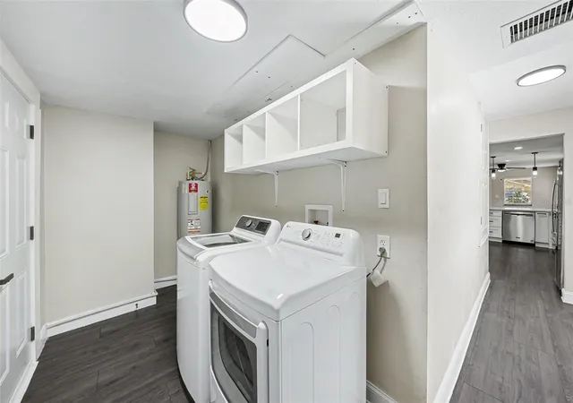 Photo 4 of Single family home for sale at 1204 E Cayuga St, Tampa, FL 33603 | MLS# TB8511495 | Listing updated on 2026-10-07