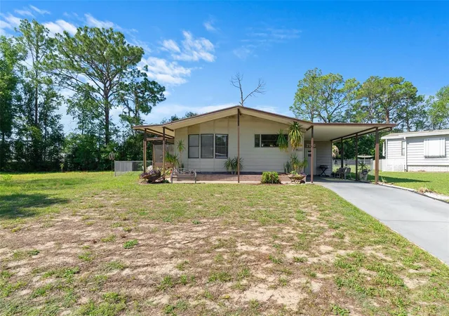 Photo 2 of Manufactured home for sale at 7106 Fitzpatrick Ave, Brooksville, FL 34613 | MLS# W7886016 | Listing updated on 2026-08-30