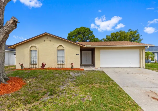 Photo 1 of Single family home for sale at 7516 Armand Cir, Tampa, FL 33634 | MLS# TB8511514 | Listing updated on 2026-09-27