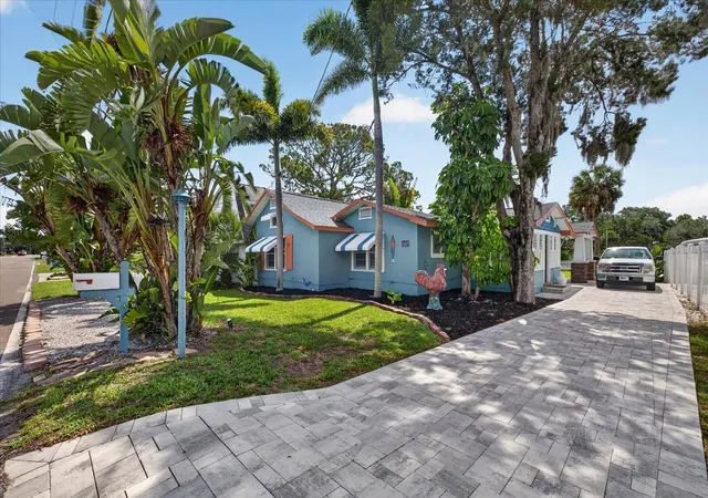2nd image of 6202 River Rd, New Port Richey, FL 34652 | MLS# W7886017