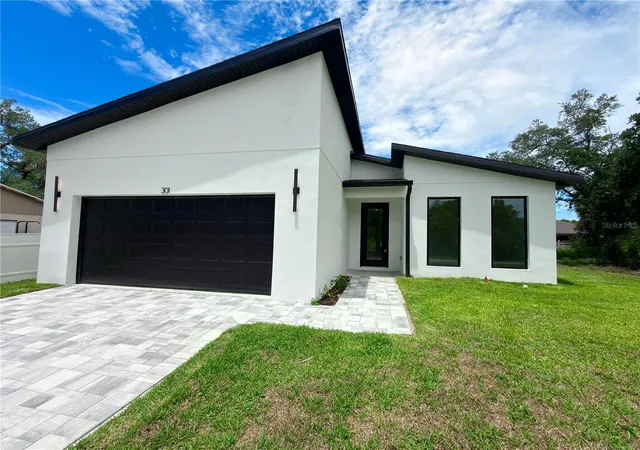 Photo 3 of Single family home for sale at 301 Eppinger Dr, Port Charlotte, FL 33953 | MLS# O6410234 | Listing updated on 2026-10-03