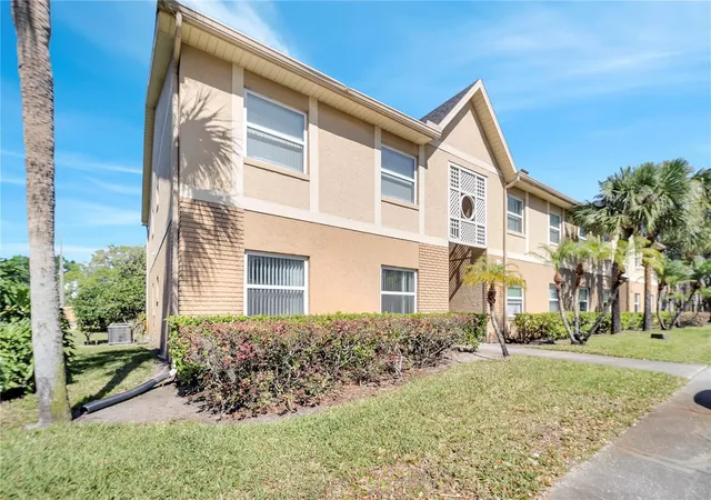 3rd image of 9942 Turf Wy, Orlando, FL 32837