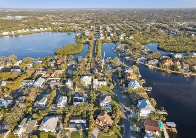11th image of 100 Augusta Ave, Palm Harbor, FL 34683 | MLS# TB8511520