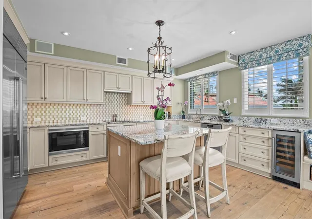 Homes for sale in Clearwater, FL | 1170 Gulf Blvd, Clearwater, FL 33767