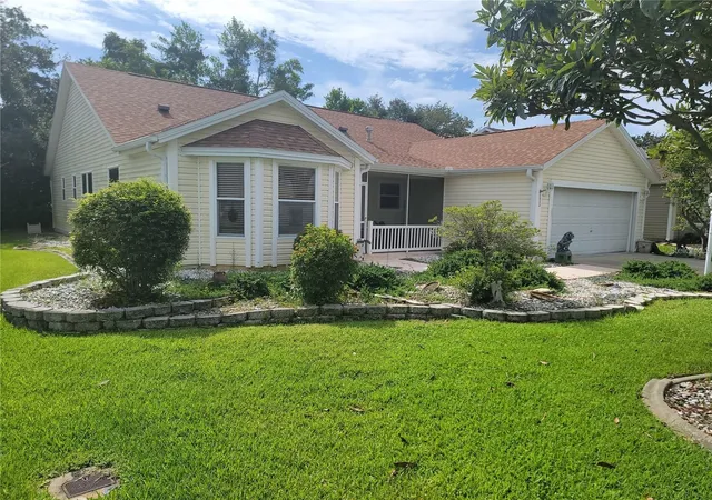 Photo 3 of Single family home for sale at 1033 Oak Forest Dr, The Villages, FL 32162 | MLS# G5112779 | Listing updated on 2026-09-12
