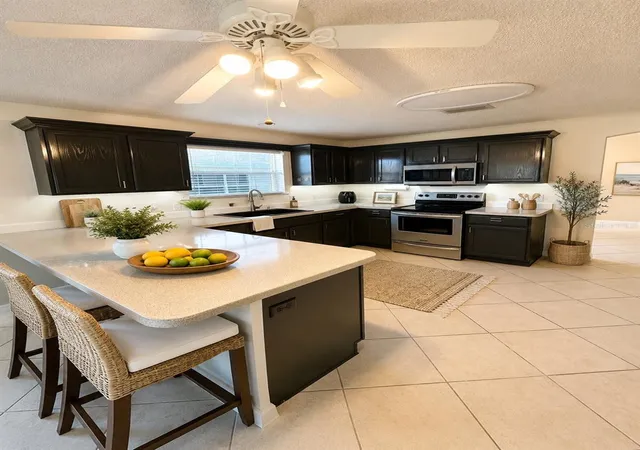 Photo 4 of Single family home for sale at 1033 Oak Forest Dr, The Villages, FL 32162 | MLS# G5112779 | Listing updated on 2026-09-12