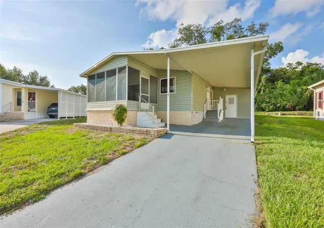 Homes for sale in Safety Harbor, FL | 168 Beechwood Dr #67, Safety Harbor, FL 34695 | MLS# TB8511527