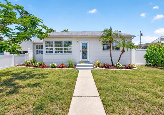 Single family home for sale at 260 42nd Avenue, ST PETE BEACH, FL 33706 | MLS# TB8511533