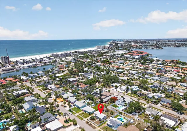 3rd image of 260 42Nd Ave, St Pete Beach, FL 33706 | MLS# TB8511533