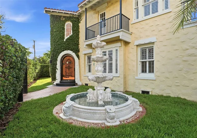 Homes for sale in Tampa, FL | 190 Bosphorous Ave, Tampa, FL 33606 | MLS# TB8511535