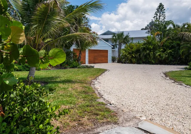 Photo 3 of Land for sale at 240 Gladiolus St, Anna Maria, FL 34216 | MLS# A4694634 | Listing updated on 2026-08-10