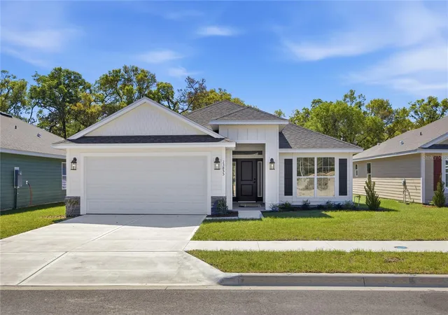 1st image of 2590 Sw 250th Ter, Newberry, FL 32669 | MLS# GC540563