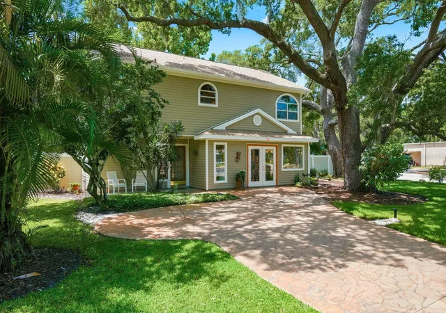 Photo 1 of Single family home for sale at 755 San Christopher Dr, Dunedin, FL 34698 | MLS# TB8511556 | Listing updated on 2026-10-12