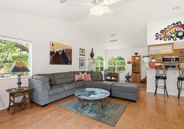 Photo 4 of Single family home for sale at 755 San Christopher Dr, Dunedin, FL 34698 | MLS# TB8511556 | Listing updated on 2026-10-12