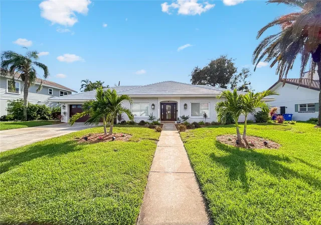 Photo 1 of Single family home for sale at 5853 Leeland St S, Saint Petersburg, FL 33715 | MLS# TB8511562 | Listing updated on 2026-08-04