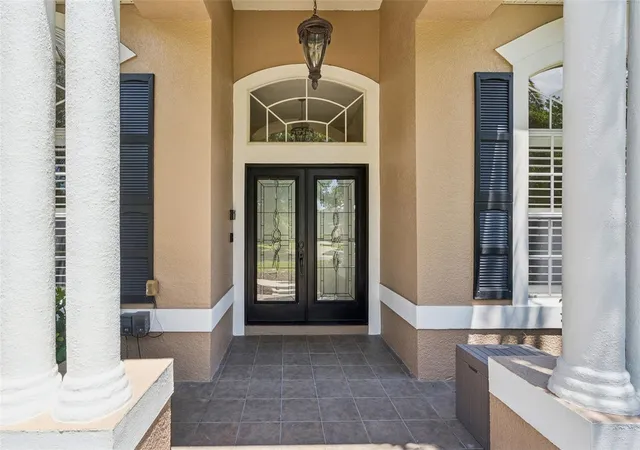 Photo 3 of Single family home for sale at 2230 Ridgewind Way, Windermere, FL 34786 | MLS# O6410264 | Listing updated on 2026-10-09
