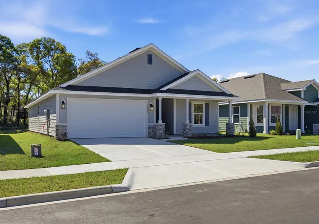 Homes for sale in Newberry, FL | 2618 Sw 250Th Ter, Newberry, FL 32669 | MLS# GC540565